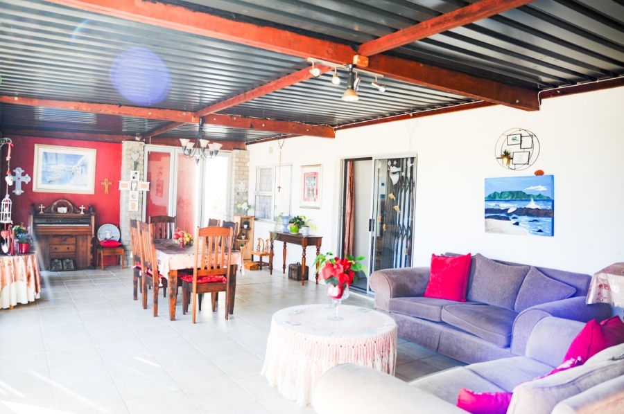 5 Bedroom Property for Sale in McDougall